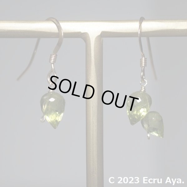 画像5: *天の川*宝石質ペリドットAAAフラワーバドのピアス (5)